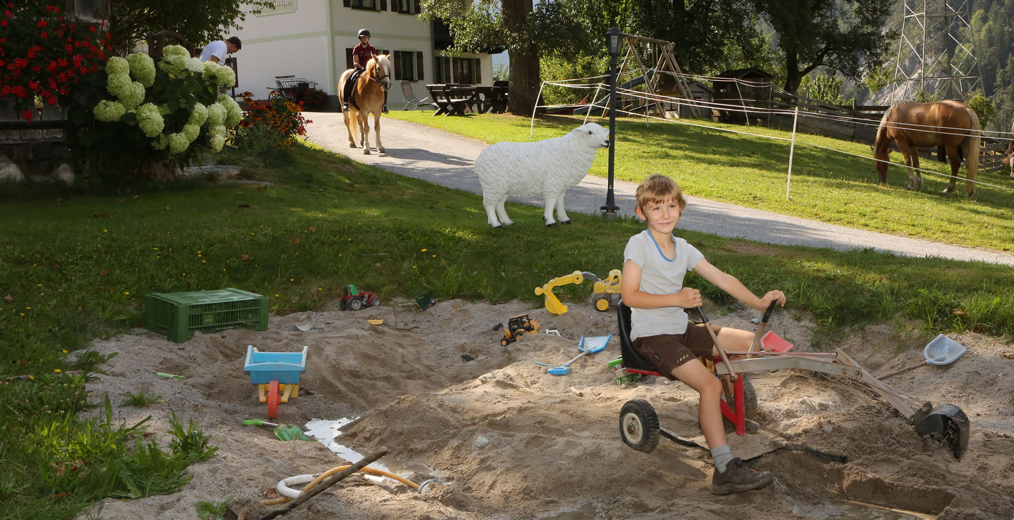Sandkiste am Bio-Bauernhof Saumerhof